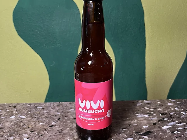 Комбуча Vivi Strawberry & Basil