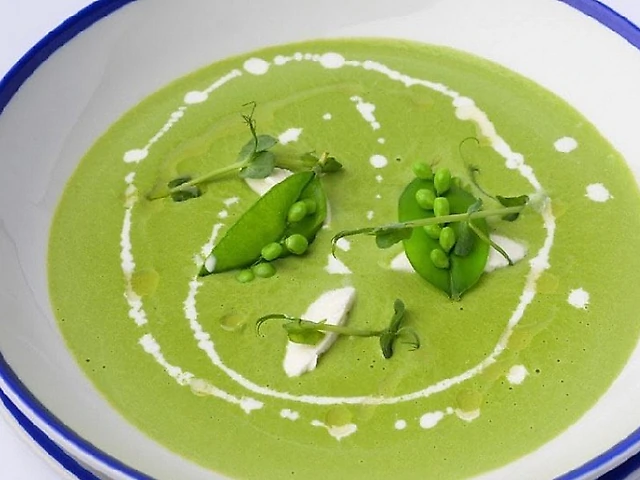 Крем-суп з зеленого горошка
