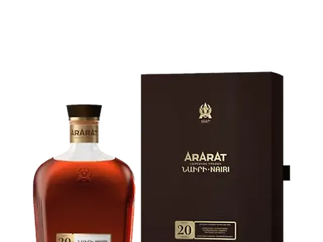 Бренді вірменське Ararat Nairi 20 років 0.5л 40% в коробці