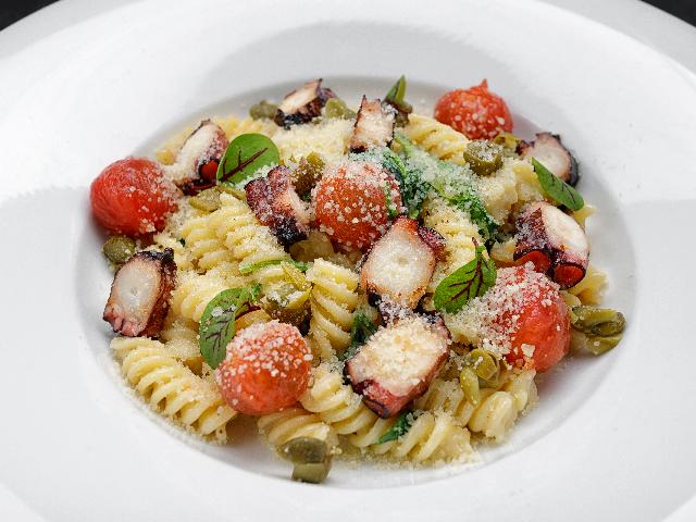 Fusilli with octopus