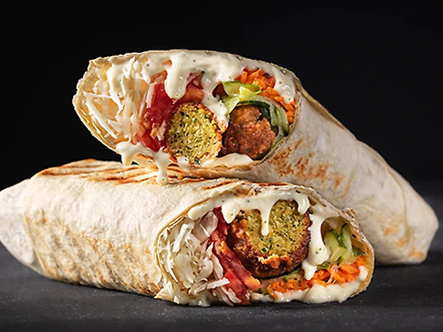 Фалафель в лаваші з курячим мясом