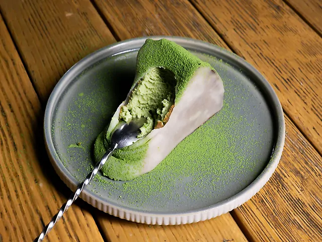 Мочі-чізкейк з матчею