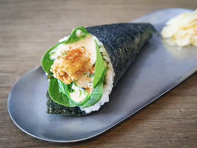 FUJI HAND ROLL フジの手巻き