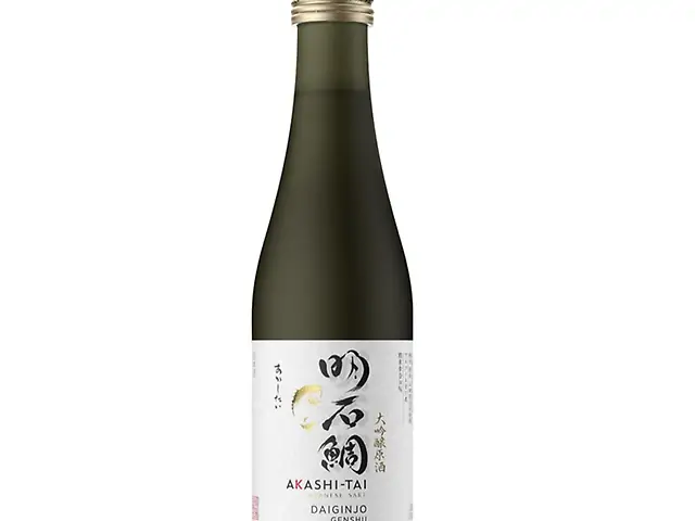 Akashi Sake Daiginjo Genshu