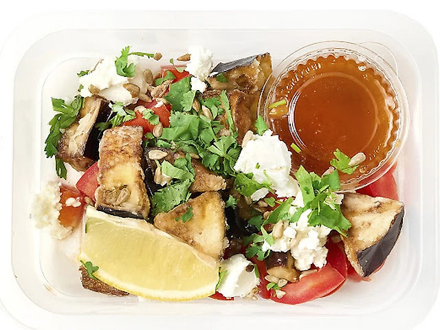 Салат з баклажаном та  крем сиром