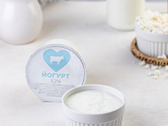 Йогурт 3,2%