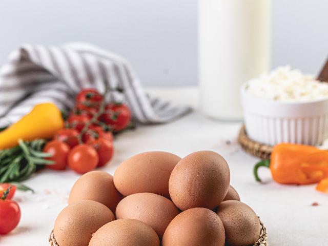 Яйця курячі фермерські