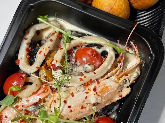 Соте із морепродуктів