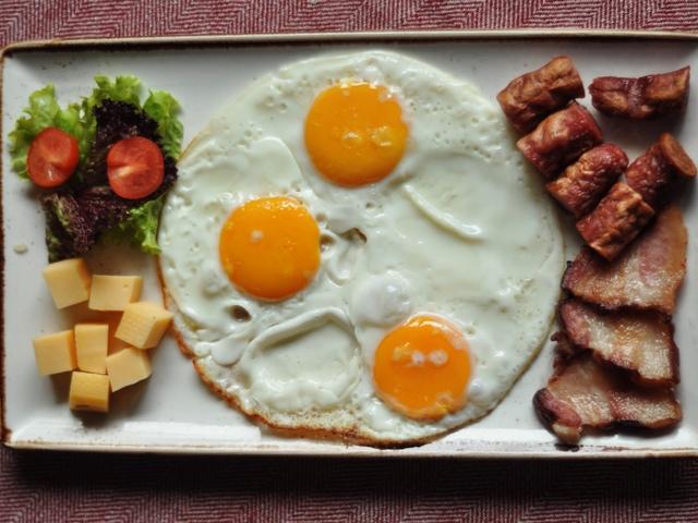 Яичница по-американски