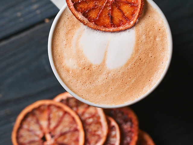 Капучино з імбирем і мандарином