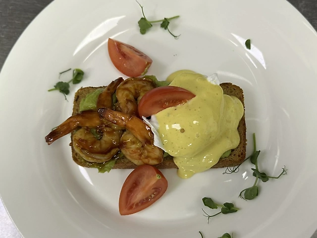 Avocado toast with shrimp