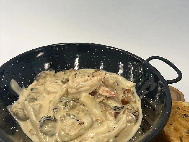 Seafood saut