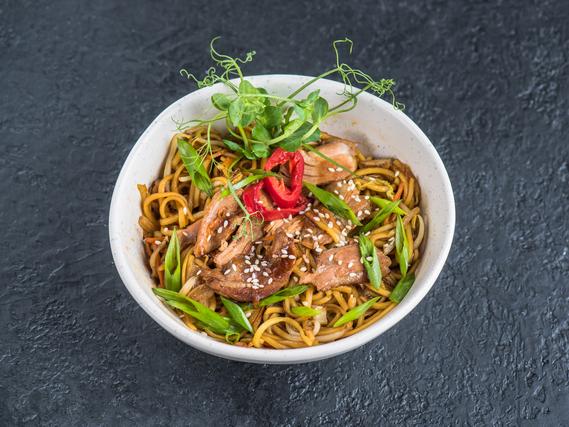 Лапша яичная wok с уткой