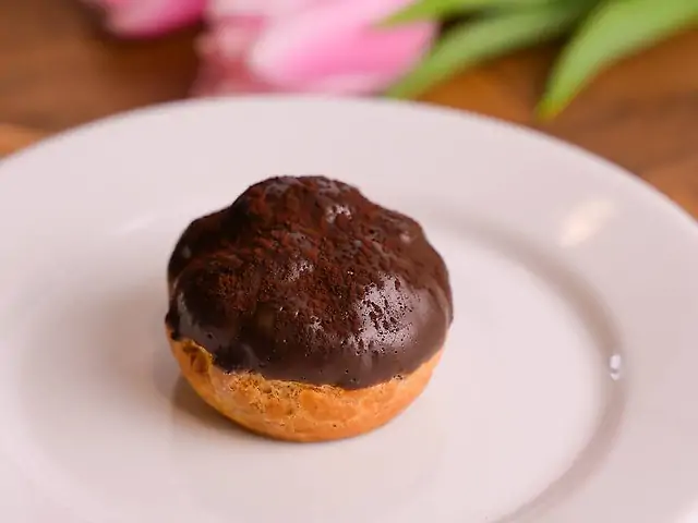 Профітроль шоколад