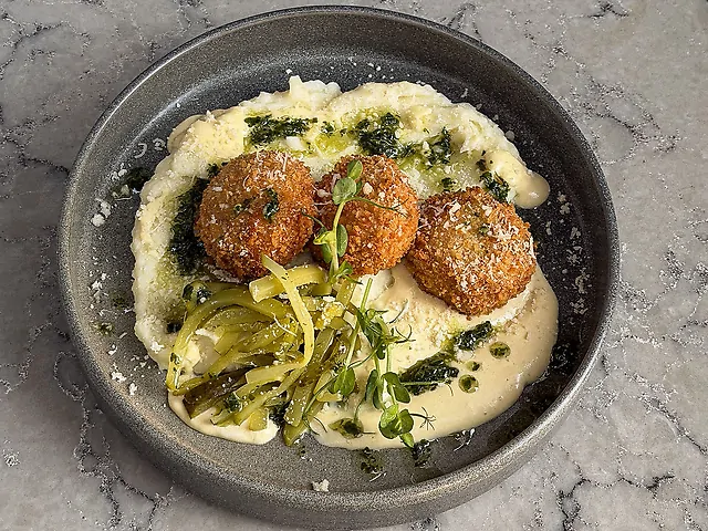 Хрумкі котлетки з лосося та тунця