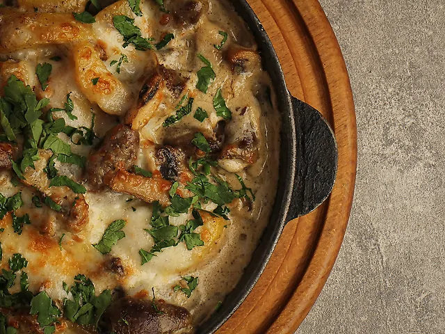 Сковорідка з печінкою та серцями