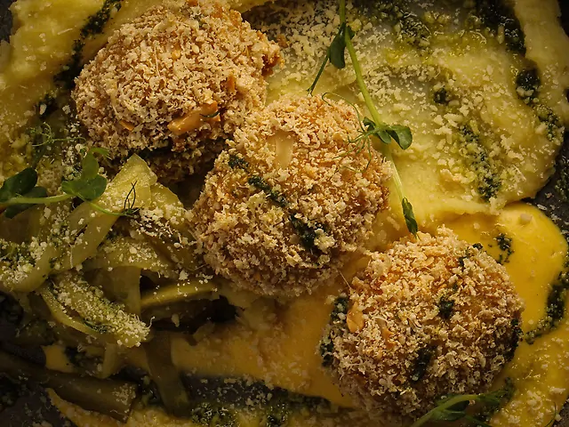 Хрумкі котлетки з лосося та тунця