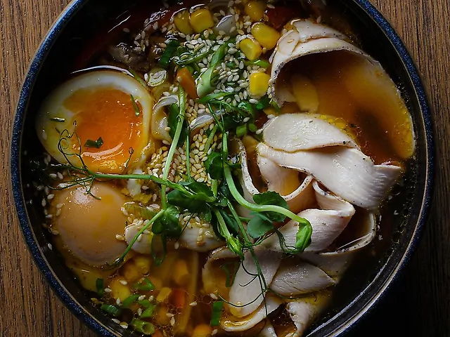 Рамен з телятиною