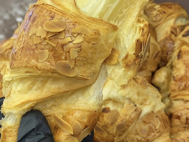 Круасан без начинки