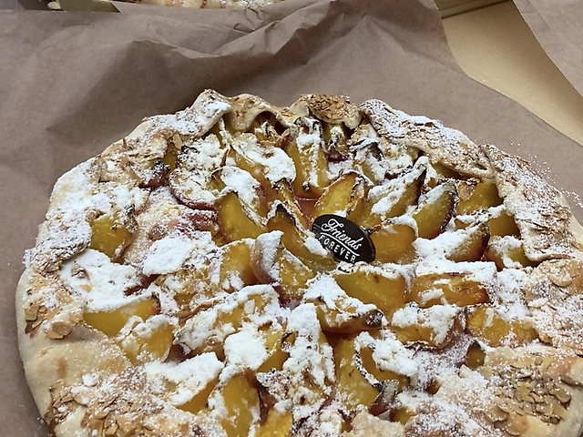 Галета з яблуками, волоським горіхом та корицею (готується 2 години )