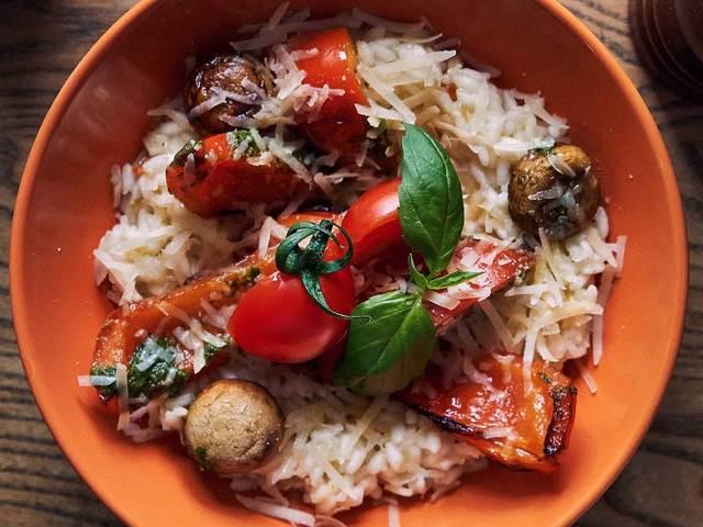 Risotto с овощами и песто