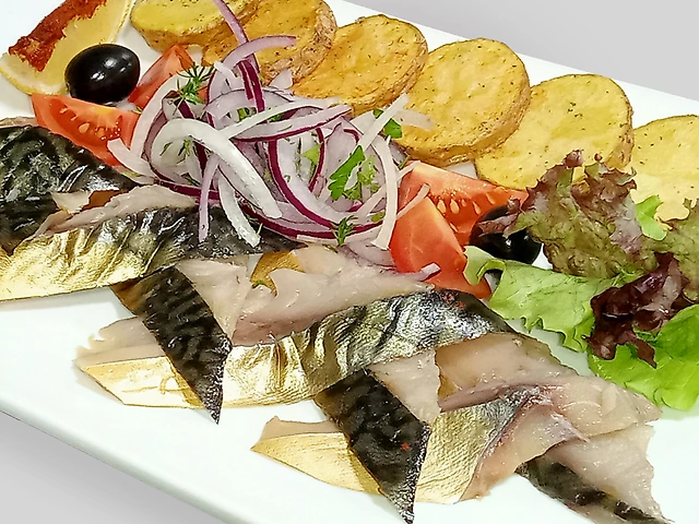 Скумбрія копчена