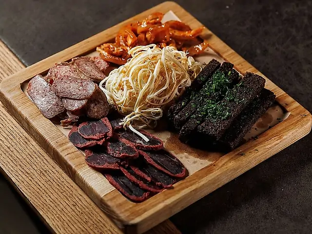 Дошка пивних закусок