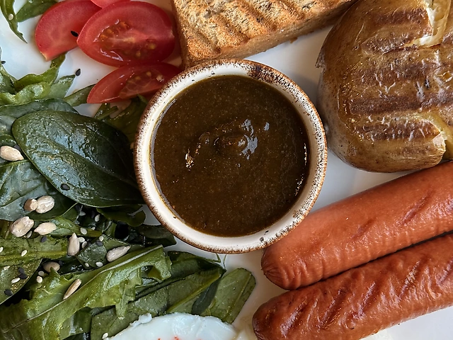 Великий сніданок з ковбасками