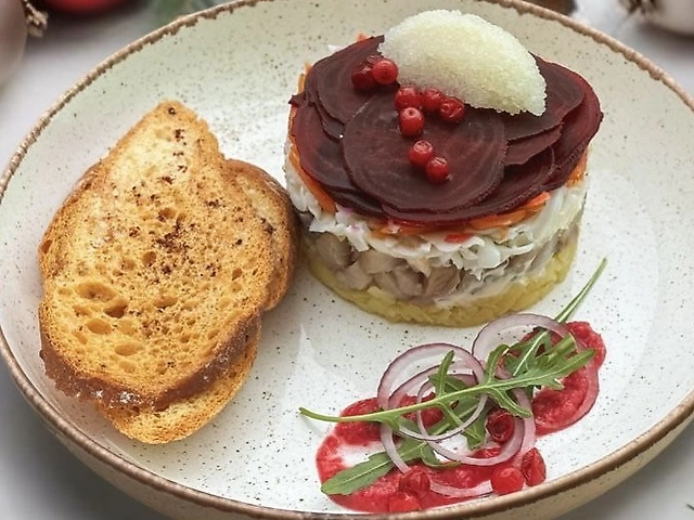 Оселедець під шубою