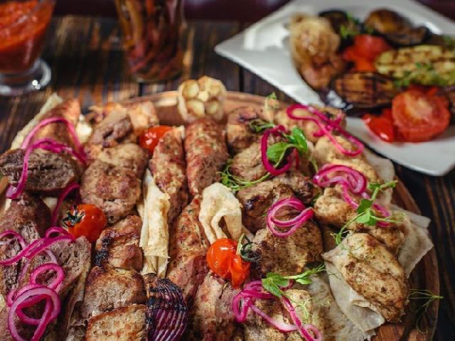 Мясний сет на грилі