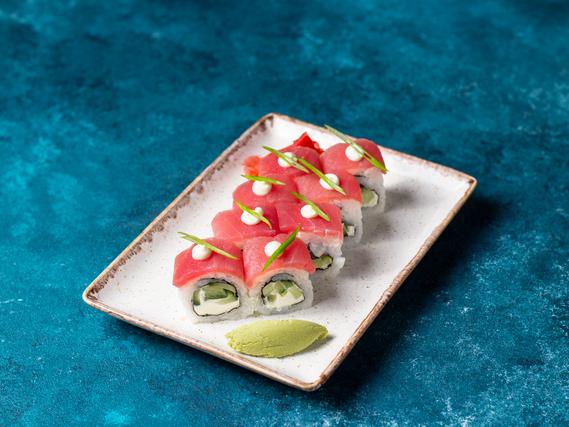 Ролл с тунцом