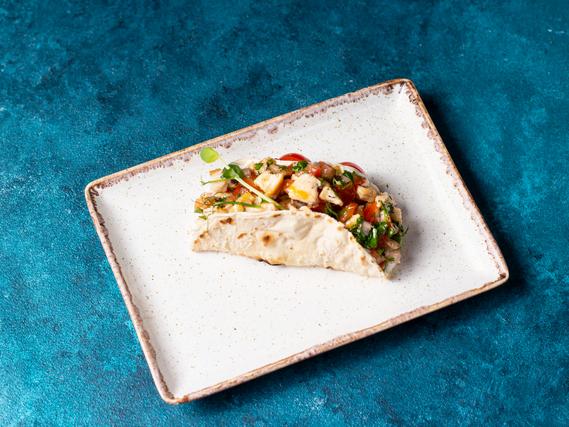 Мини тако с курицей