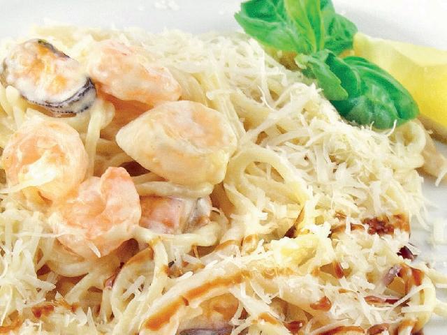 Спагетті з  морепродуктамі