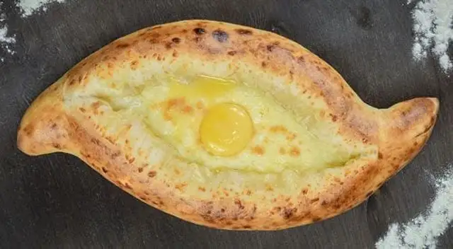 ХАЧАПУРІ ПО-АДЖАРСЬКИ