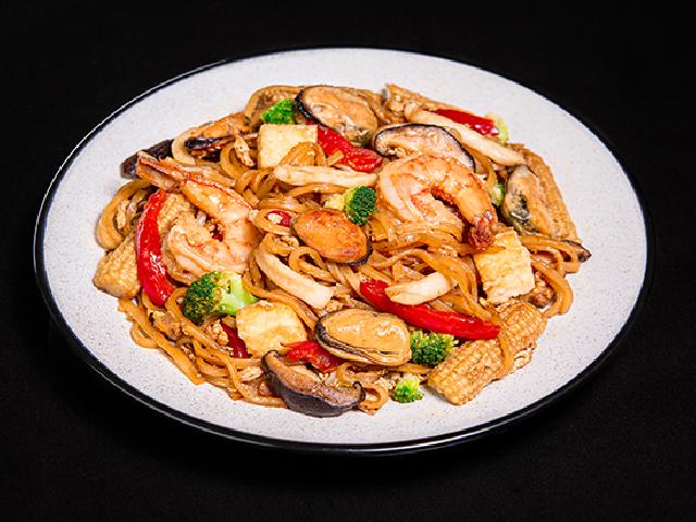 Рисова локшина з морепродуктами