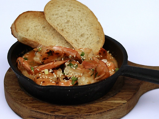 Тигрова креветка у соусі том ям