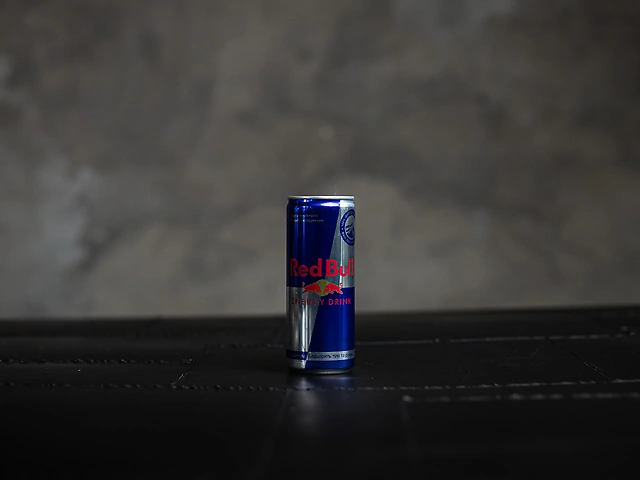 Енергетичний напій Red Bull Energy Drink
