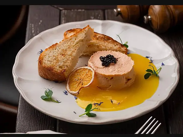 Пате з лосося з апельсиновим соусом