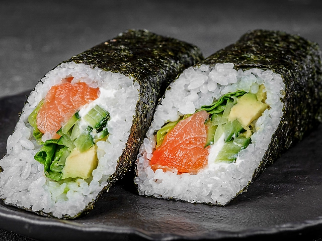Hand Roll Salmon