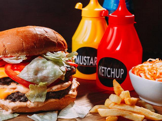 Дабл Бургер МЕНЮ, з телятиною (соус Тейсті)