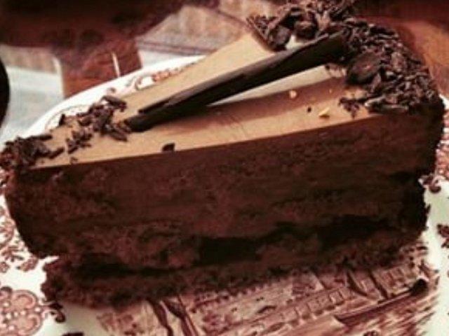 Шоколадно-вишневий