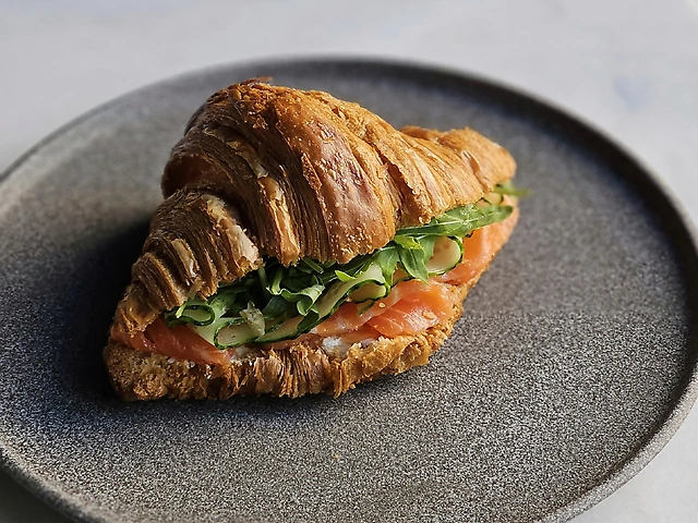 Форельний круасан