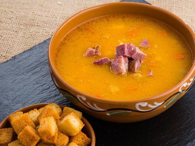 Суп гороховий