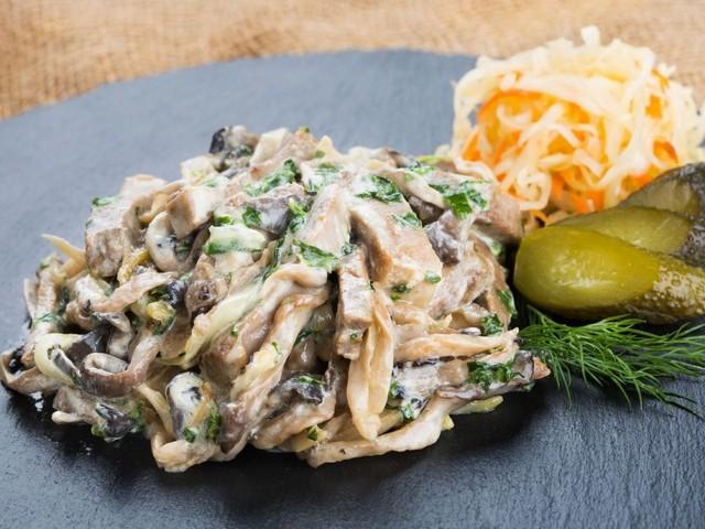 Язик у вершковому соусі