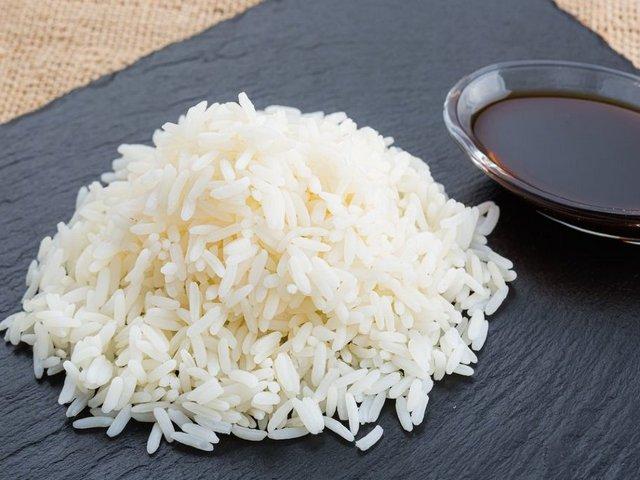 Рис відварений