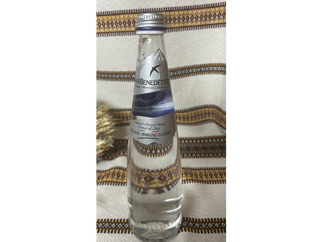 Вода столова