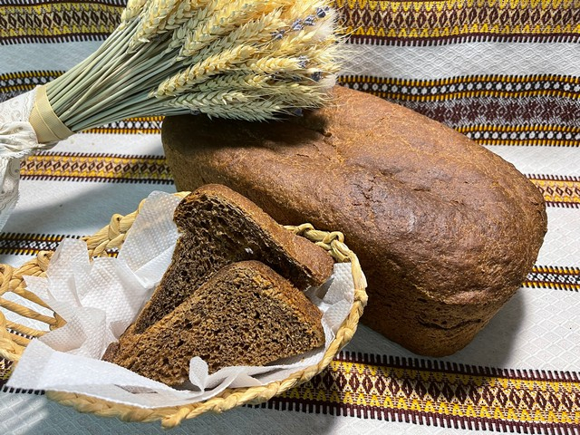 Хліб темний