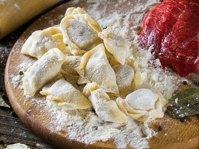 Вареники з м'ясом