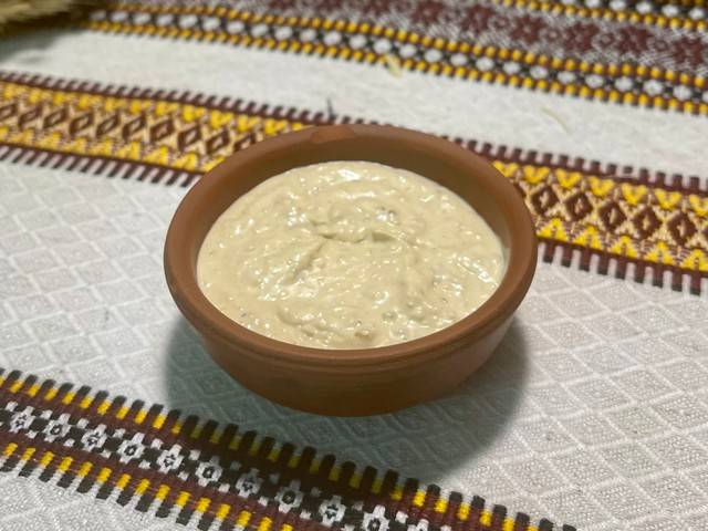 Соус сирний