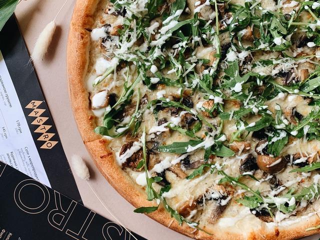 Піца З білими грибами та трюфелем